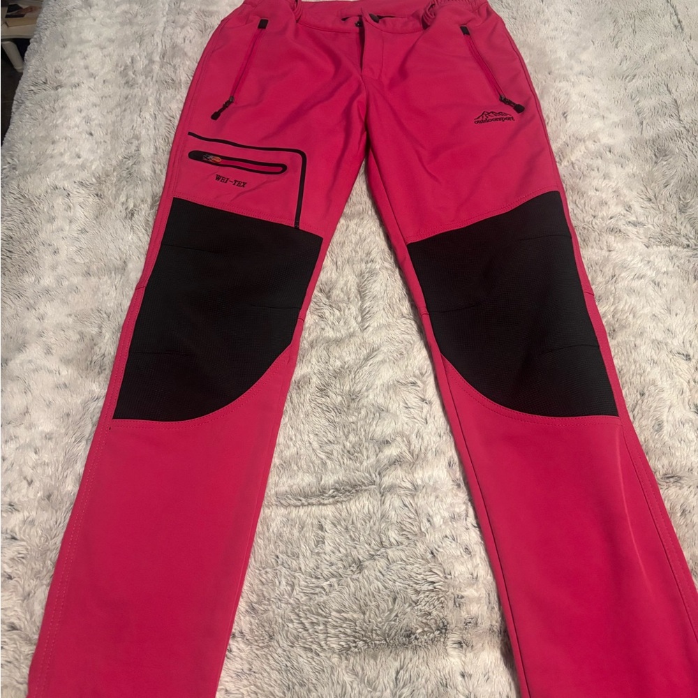 Woman’s ski pants